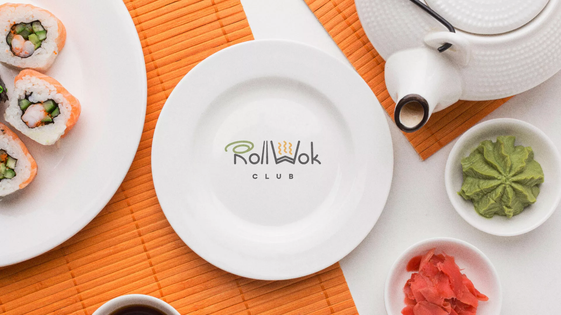 Разработка логотипа и фирменного стиля суши-бара «Roll Wok Club» в Ростове